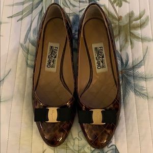 Ferragamo Women’s Shoes quilted mottled brown, 10C